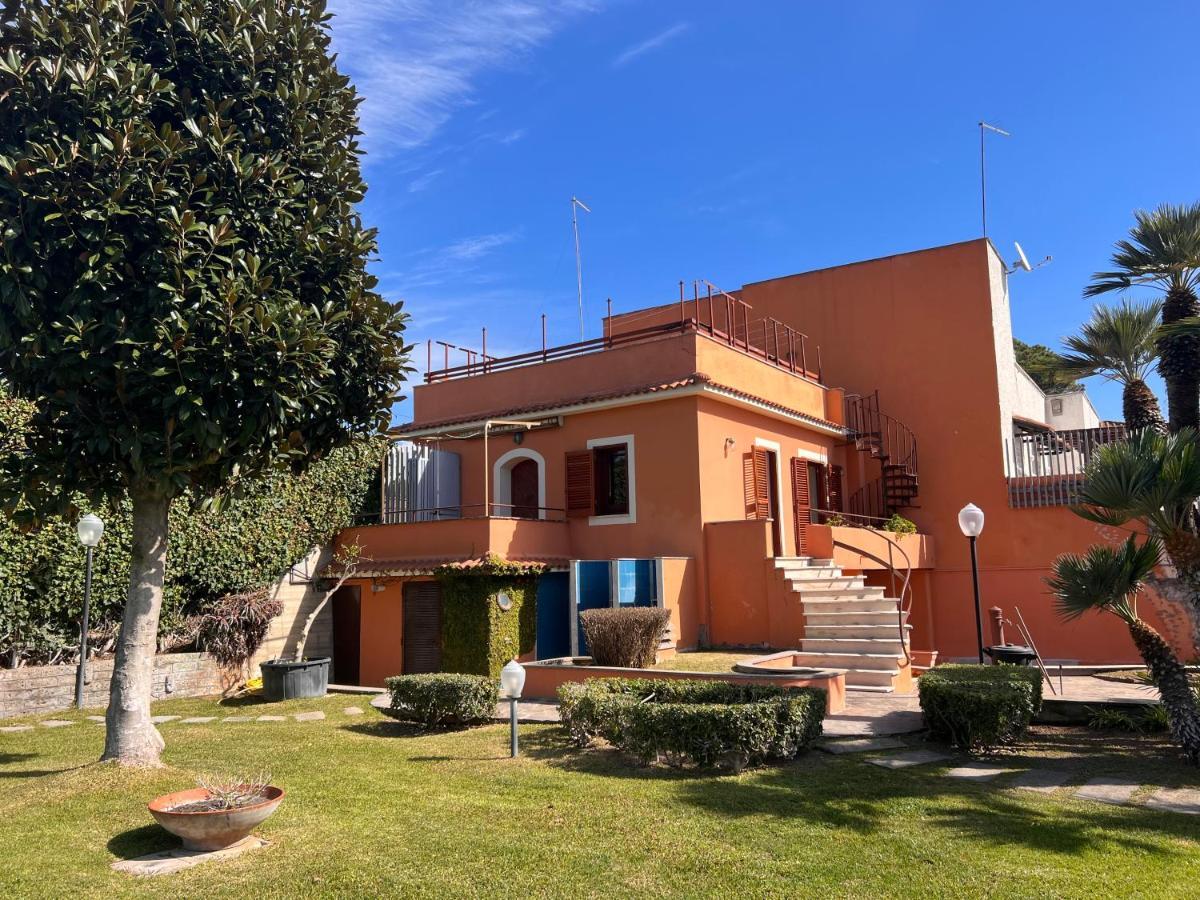 Palazzo Moresco Santa Marinella Exterior photo